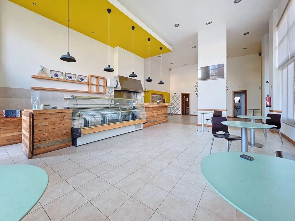 Loja para Venda em Portimão Foto 1