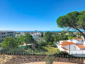 Apartamento T4 para Venda em Lagoa e Carvoeiro