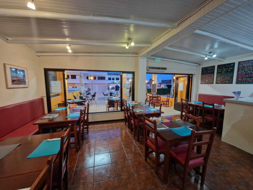 Loja para Venda em Albufeira e Olhos de Água Foto 16