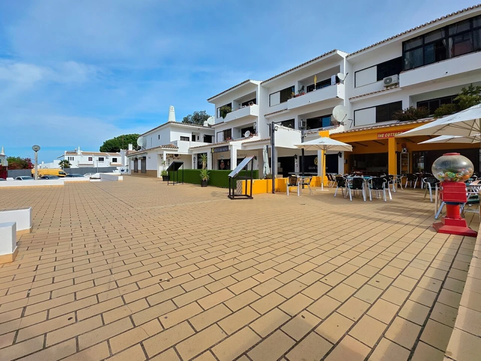 Loja para Venda em Albufeira e Olhos de Água Foto 5