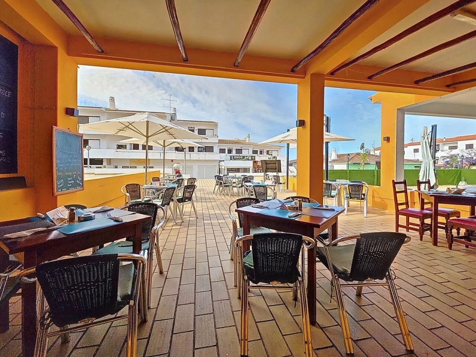 Loja para Venda em Albufeira e Olhos de Água Foto 11