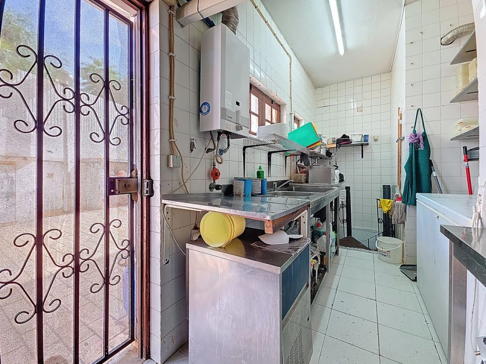 Loja para Venda em Albufeira e Olhos de Água Foto 10