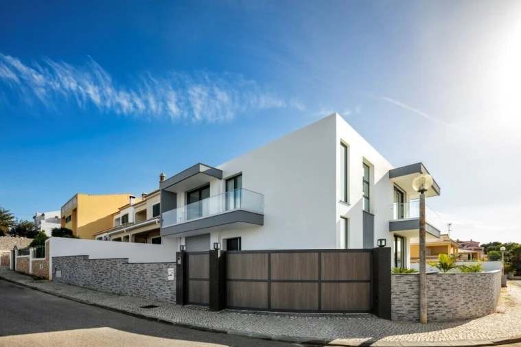 Moradia T4 para Venda em Estômbar e Parchal Foto 9