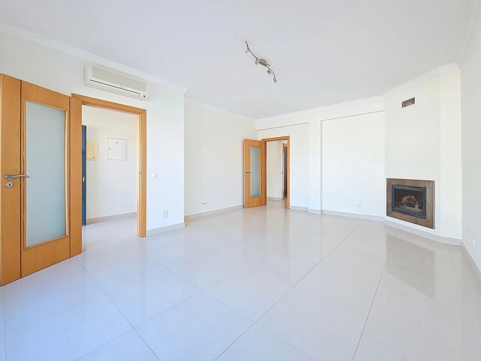 Moradia T3 para Venda em Estômbar e Parchal Foto 4