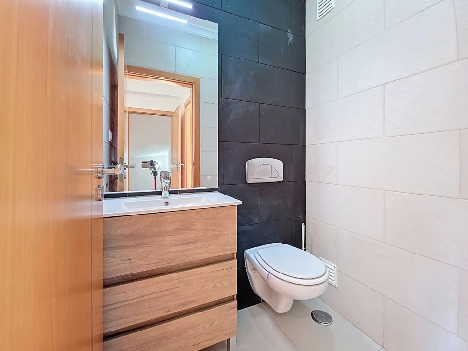 Moradia T3 para Venda em Estômbar e Parchal Foto 6