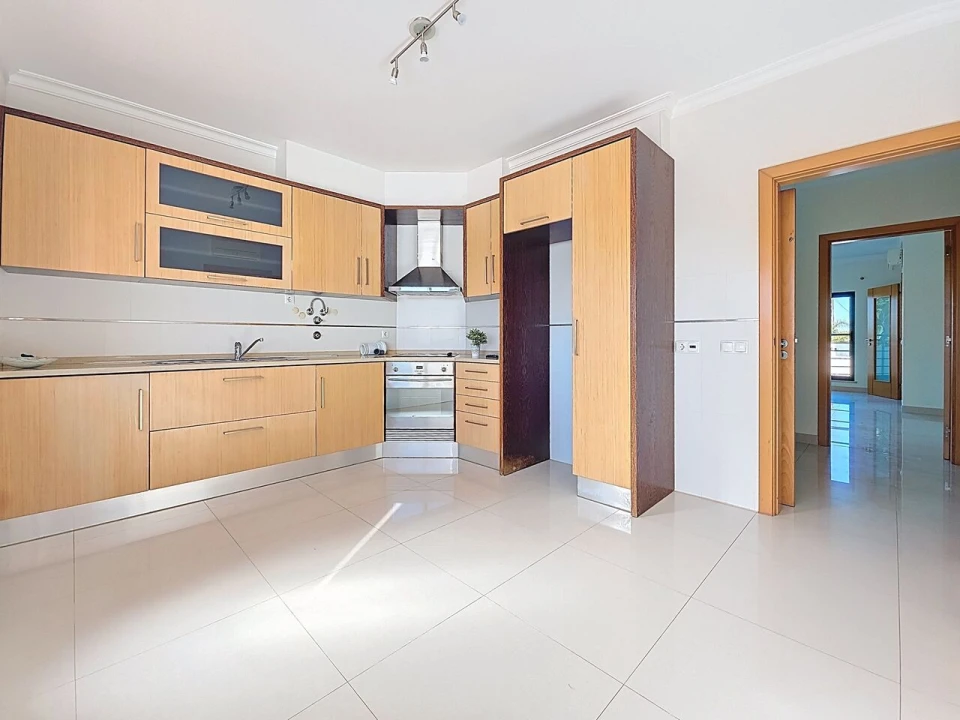 Moradia T3 para Venda em Estômbar e Parchal Foto 8