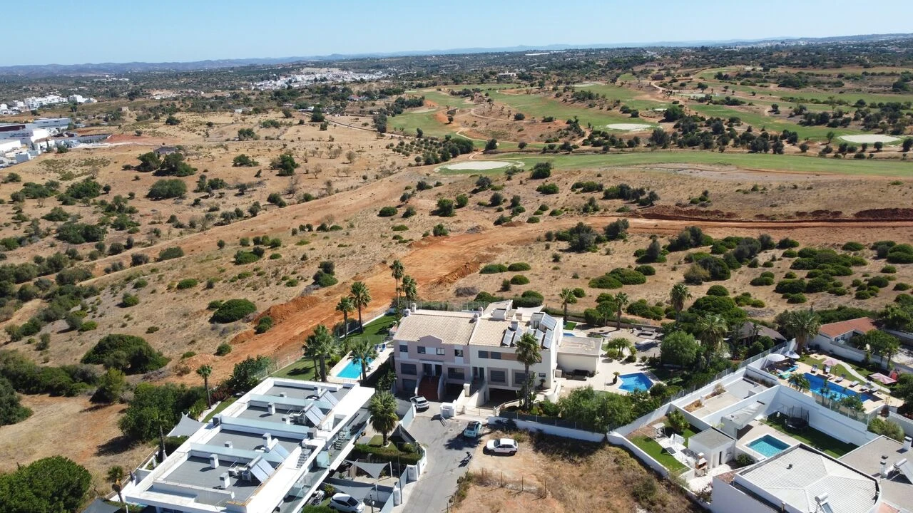 Moradia T3 para Venda em Estômbar e Parchal Foto 30