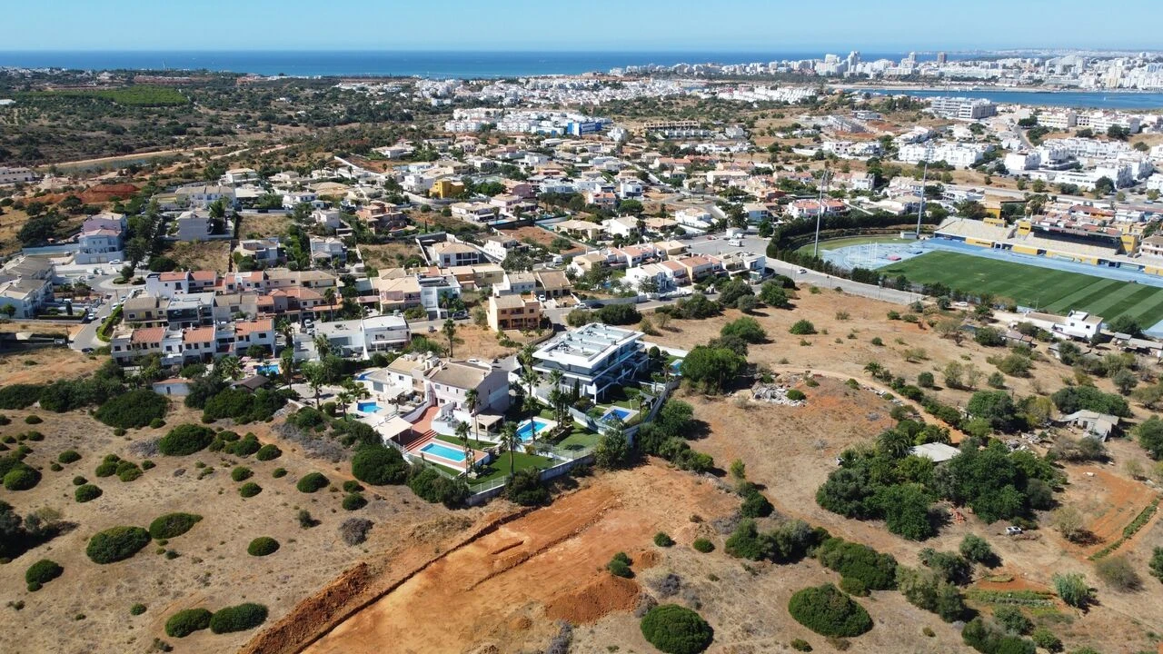 Moradia T3 para Venda em Estômbar e Parchal Foto 37