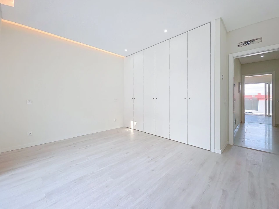 Moradia T3 para Venda em Estômbar e Parchal Foto 22