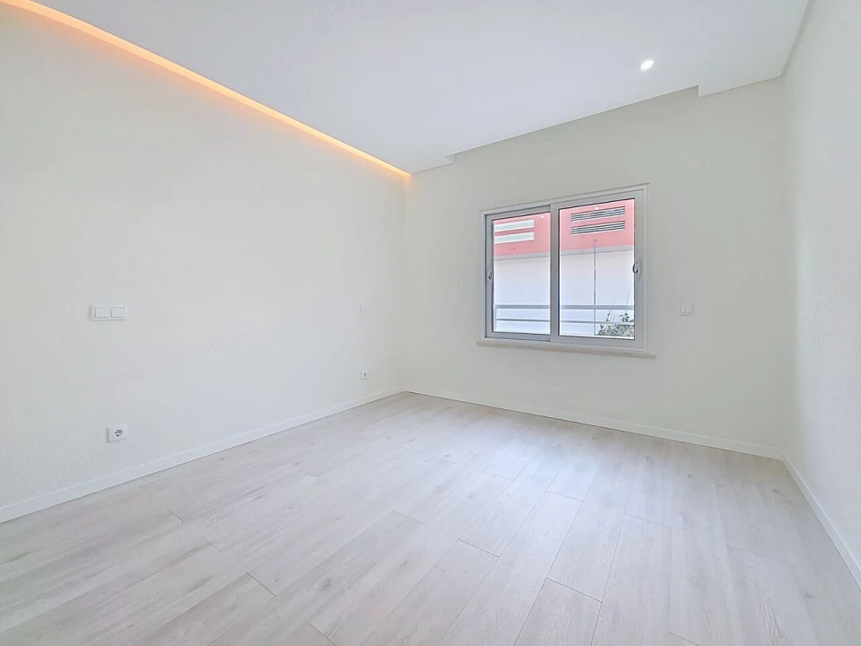 Moradia T3 para Venda em Estômbar e Parchal Foto 27