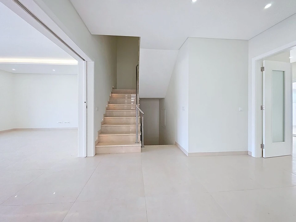 Moradia T3 para Venda em Estômbar e Parchal Foto 6