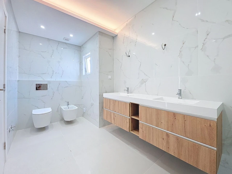 Moradia T3 para Venda em Estômbar e Parchal Foto 30