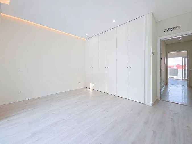 Moradia T3 para Venda em Estômbar e Parchal Foto 22