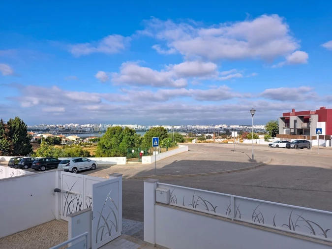 Moradia T3 para Venda em Estômbar e Parchal Foto 9