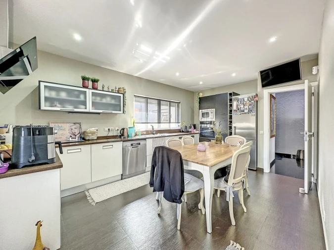 Moradia T4 para Venda em Estômbar e Parchal Foto 7