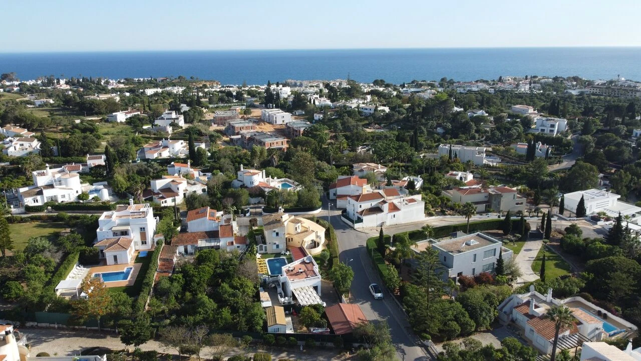 Moradia T4 para Venda em Lagoa e Carvoeiro Foto 3