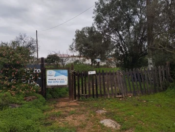 Terreno para Venda em Conceição e Estoi