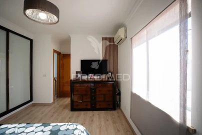 Moradia T4 para Venda em Azeitão (São Lourenço e São Simão)
