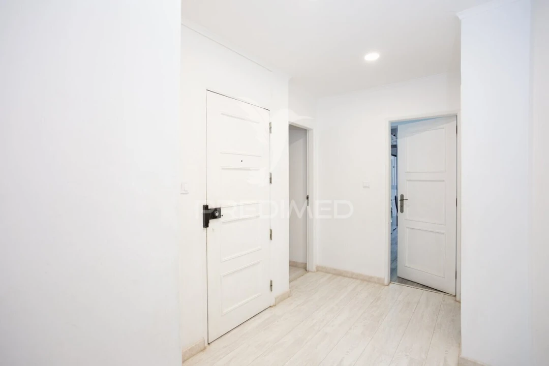 Apartamento T3 para Venda em Laranjeiro e Feijó Foto 7