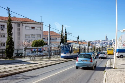 Apartamento T3 para Venda em Laranjeiro e Feijó