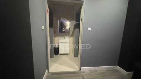 Loja para Trespasse em Corroios