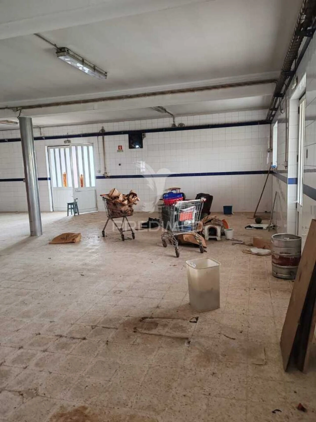 Armazém para Arrendamento em Alcobaça e Vestiaria Foto 21