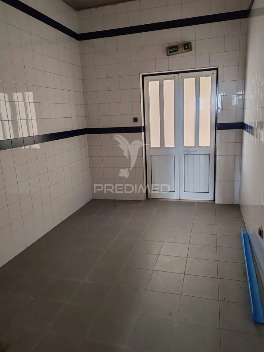 Armazém para Arrendamento em Alcobaça e Vestiaria Foto 20