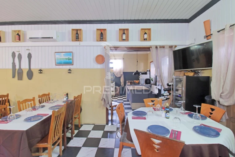 Moradia T4 para Venda em São Mateus da Calheta Foto 18