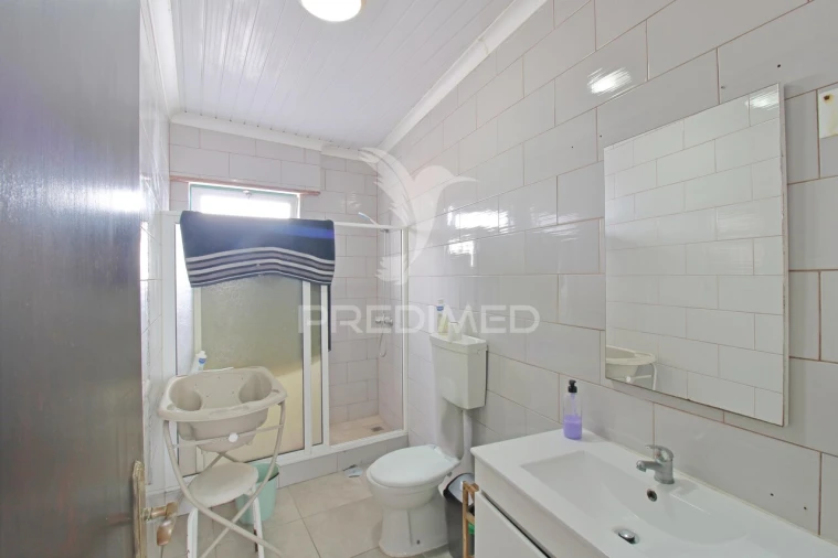 Moradia T4 para Venda em São Mateus da Calheta Foto 15