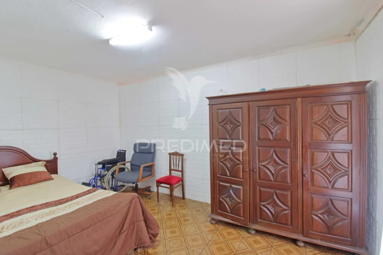 Moradia T4 para Venda em São Mateus da Calheta Foto 9