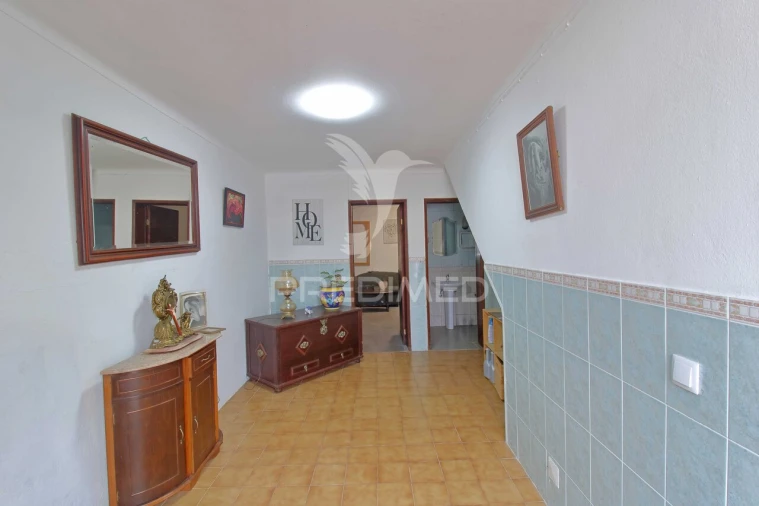 Moradia T4 para Venda em São Mateus da Calheta Foto 4