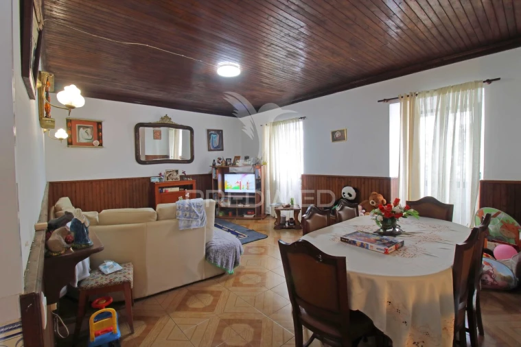 Moradia T4 para Venda em São Mateus da Calheta Foto 11