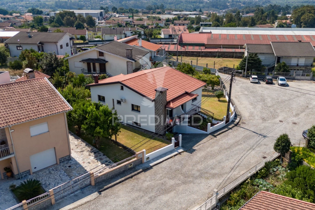 Moradia T3 para Venda em Amares e Figueiredo Foto 38