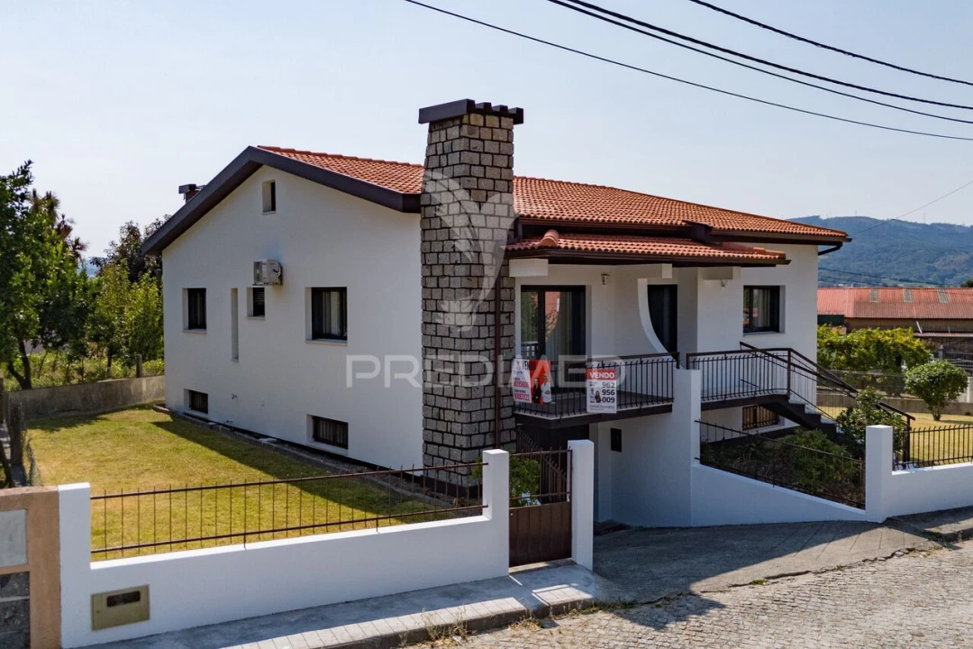 Moradia T3 para Venda em Amares e Figueiredo Foto 3