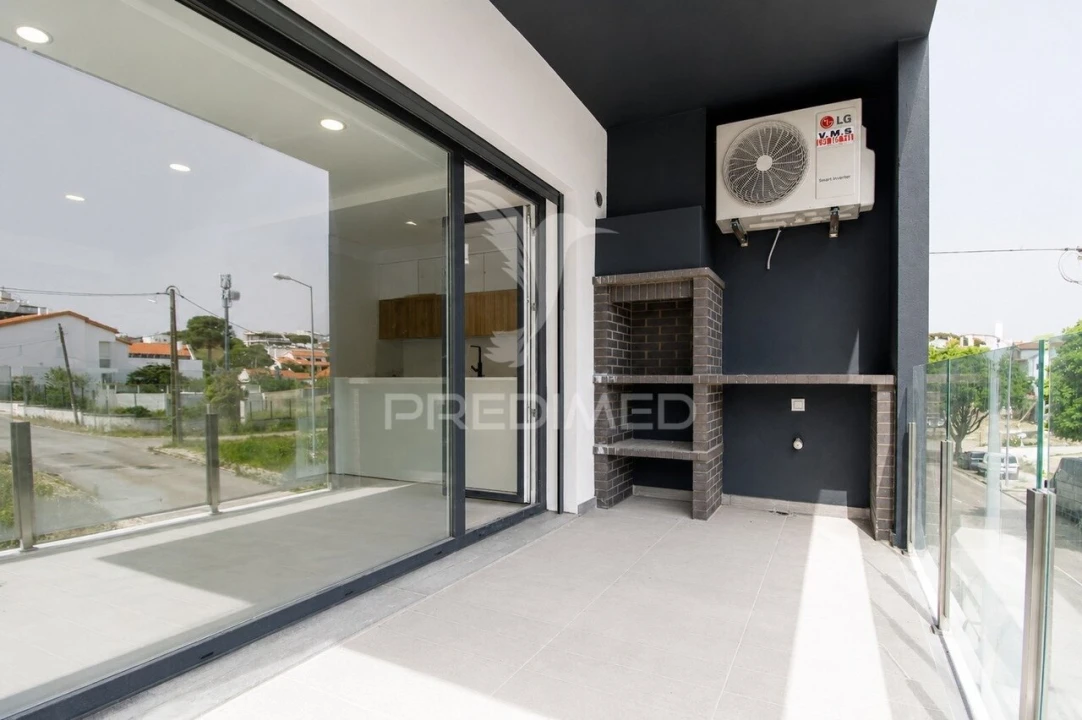 Apartamento T2 para Venda em Charneca de Caparica e Sobreda Foto 5