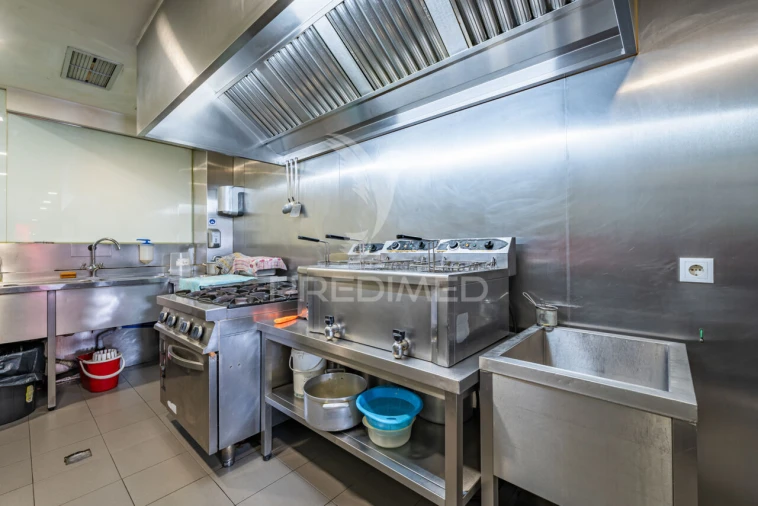 Loja para Trespasse em Santa Marinha e São Pedro da Afurada Foto 7