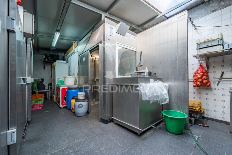 Loja para Trespasse em Santa Marinha e São Pedro da Afurada Foto 18