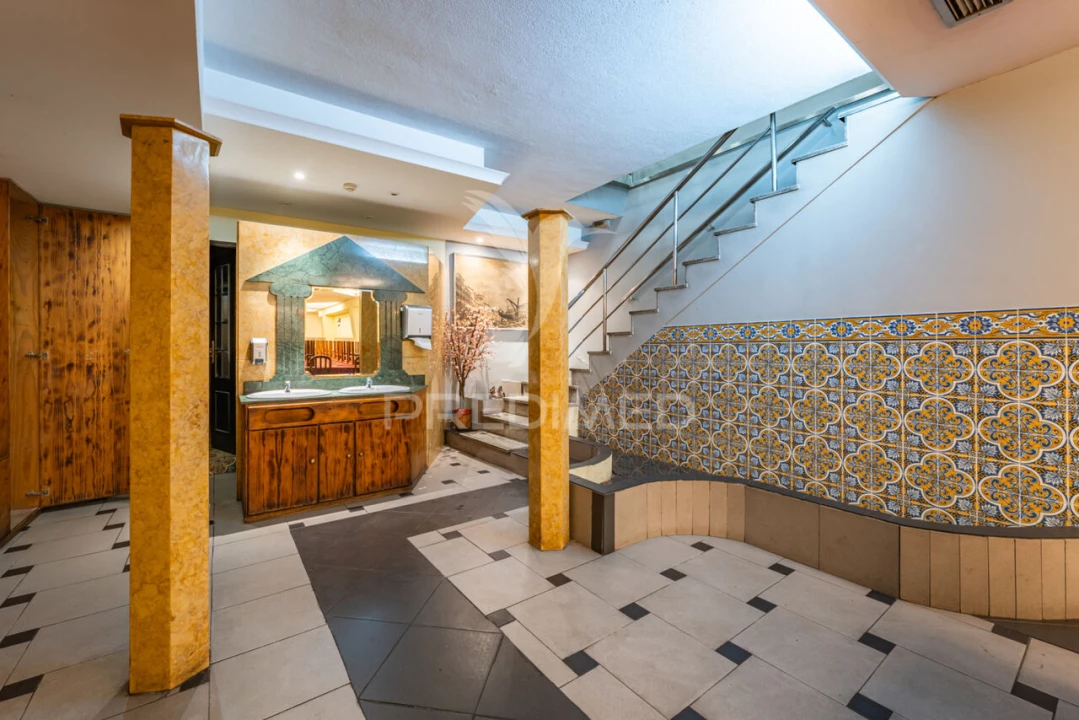 Loja para Trespasse em Santa Marinha e São Pedro da Afurada Foto 13