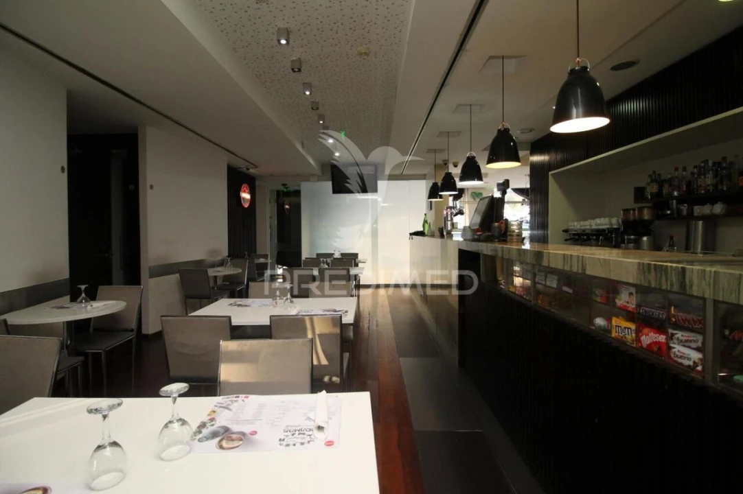 Loja para Trespasse em Braga (Maximinos, Sé e Cividade) Foto 3