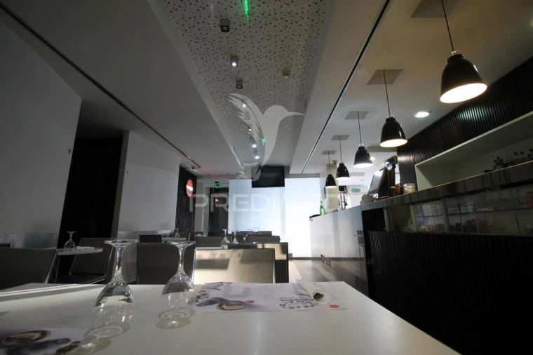 Loja para Trespasse em Braga (Maximinos, Sé e Cividade) Foto 9