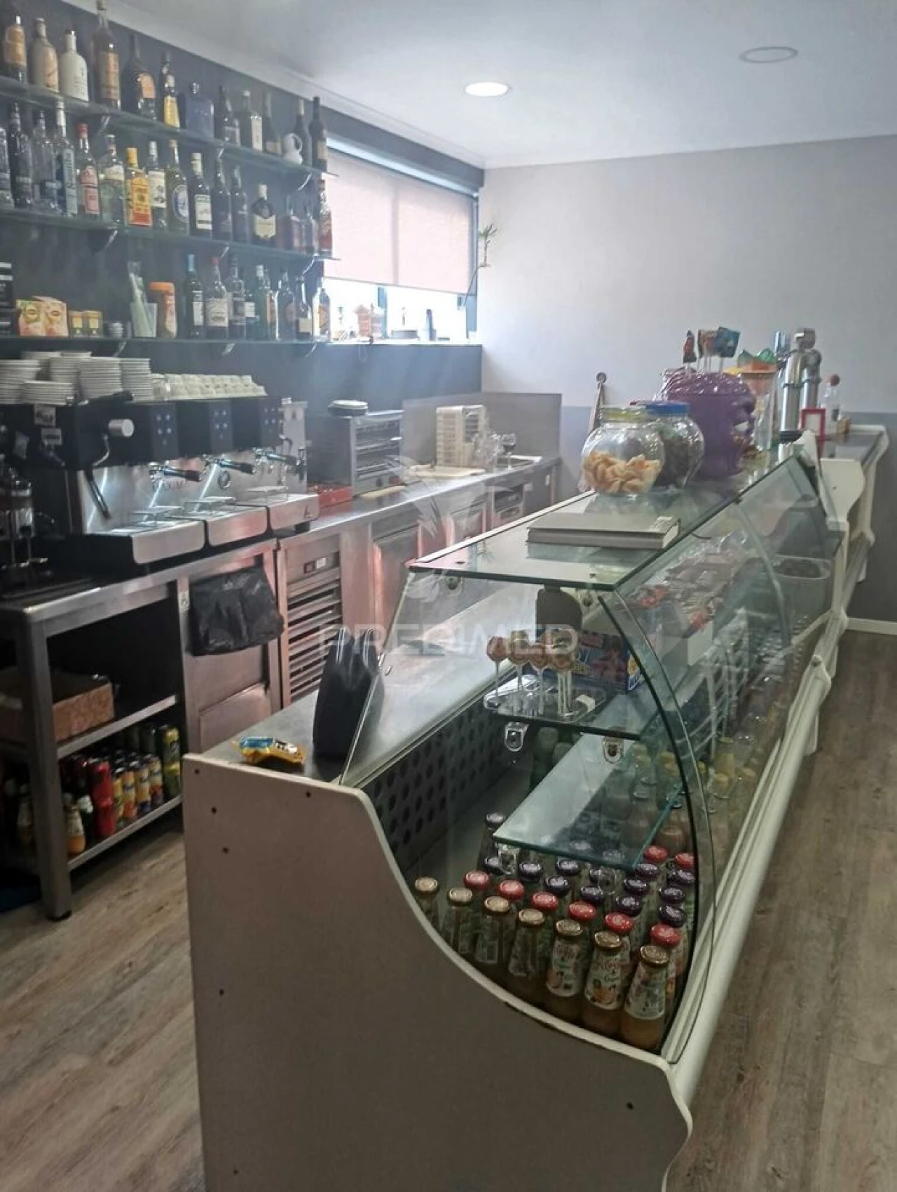 Loja para Trespasse em Milheiros Foto 12