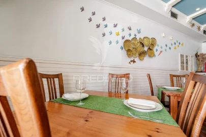 Loja para Trespasse em Santa Maria do Castelo e Santiago e Santa Susana