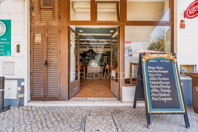 Loja para Trespasse em Santa Maria do Castelo e Santiago e Santa Susana