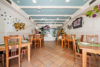 Loja para Trespasse em Santa Maria do Castelo e Santiago e Santa Susana