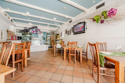 Loja para Trespasse em Santa Maria do Castelo e Santiago e Santa Susana