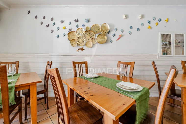 Loja para Trespasse em Santa Maria do Castelo e Santiago e Santa Susana Foto 11