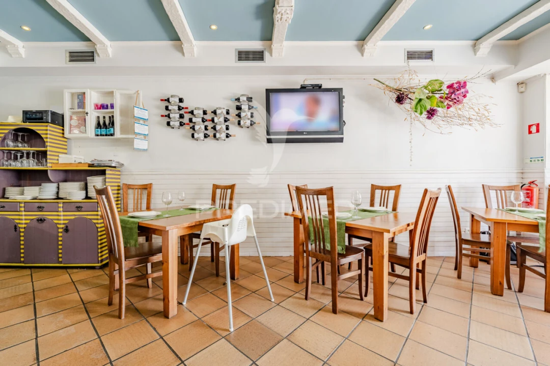 Loja para Trespasse em Santa Maria do Castelo e Santiago e Santa Susana Foto 13