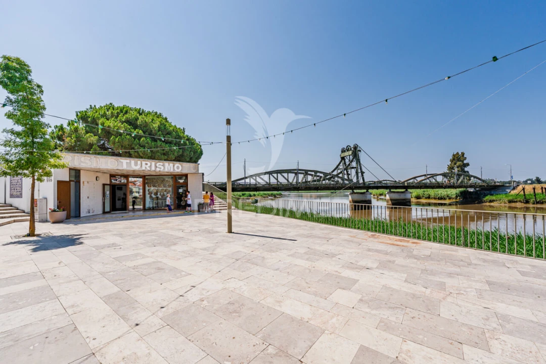 Loja para Trespasse em Santa Maria do Castelo e Santiago e Santa Susana Foto 18