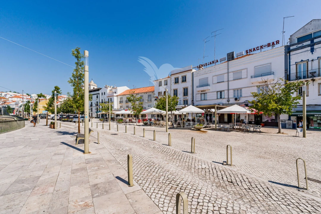 Loja para Trespasse em Santa Maria do Castelo e Santiago e Santa Susana Foto 4