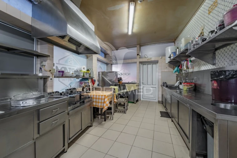 Loja para Trespasse em Aguçadoura e Navais Foto 6